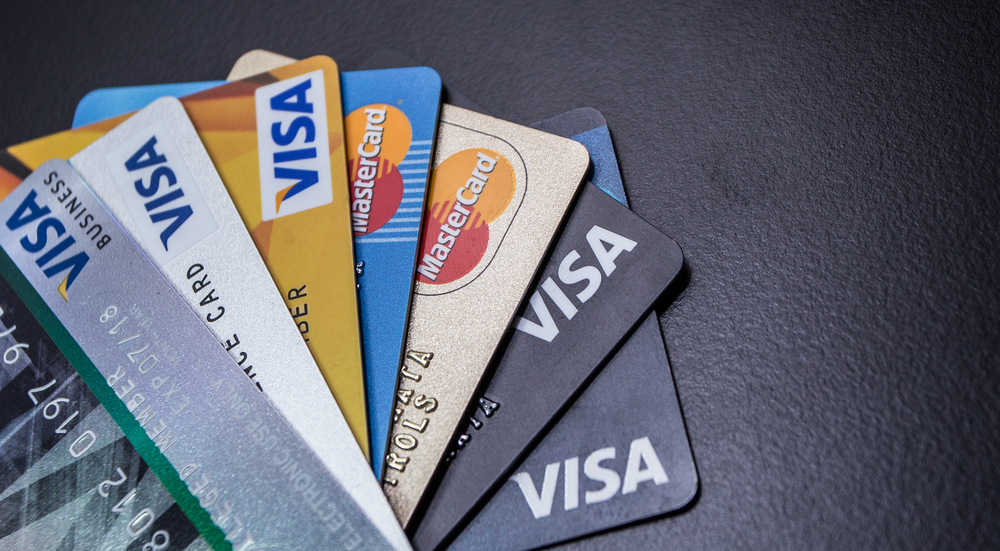 Top 5 Credit Cards with Cash Back and Low-Interest Rates